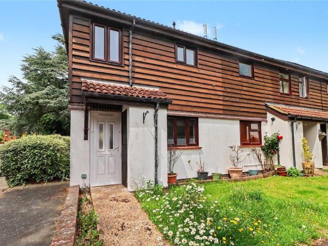2 bedroom end of terrace house for sale