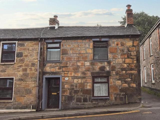 2 bedroom end of terrace house for sale