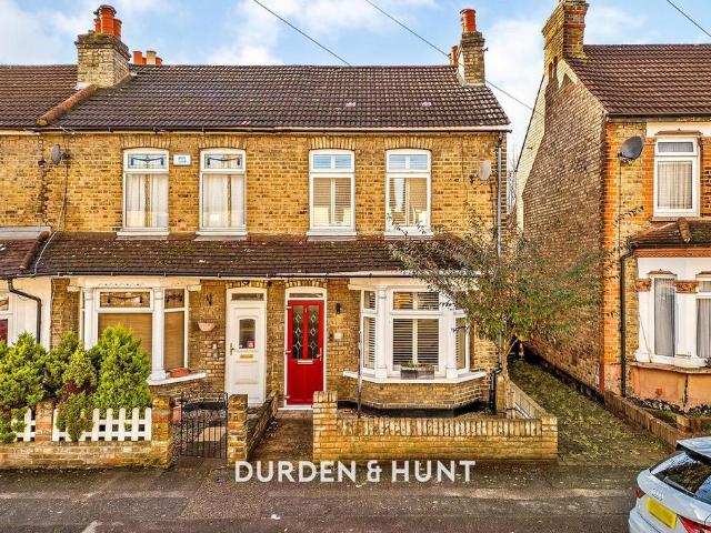 2 bedroom end of terrace house for sale