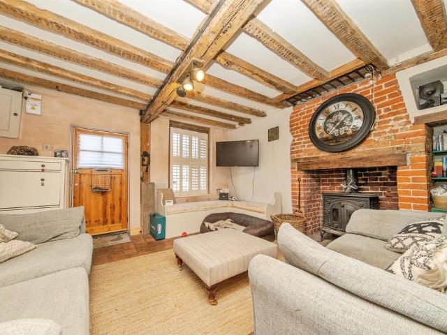 2 bedroom end of terrace house for sale