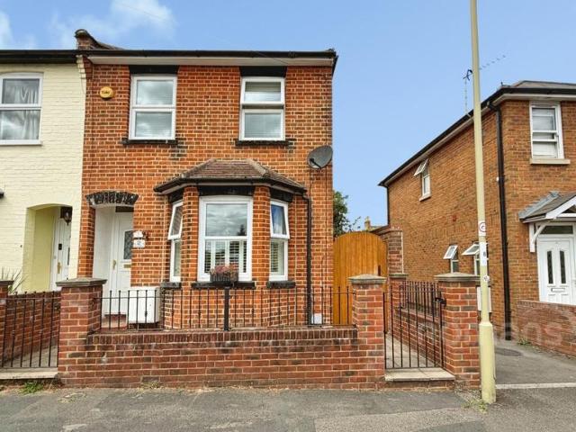2 bedroom end of terrace house for sale