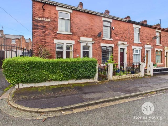 2 bedroom end of terrace house for sale