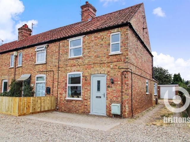 2 bedroom end of terrace house for sale
