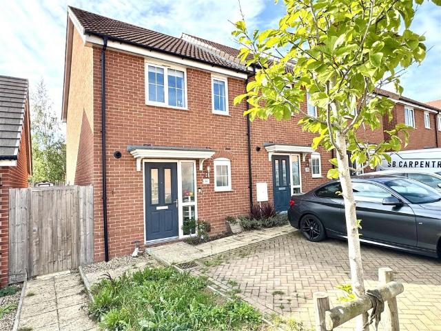 2 bedroom end of terrace house for sale