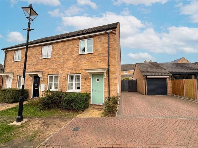 2 bedroom end of terrace house for sale