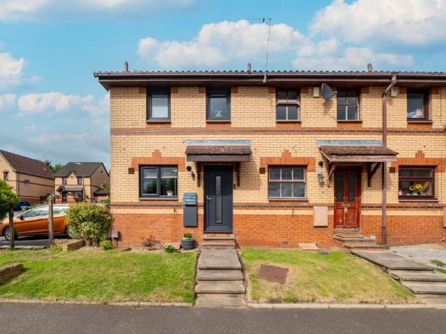 2 bedroom end of terrace house for sale