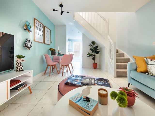 2 bedroom end of terrace house for sale