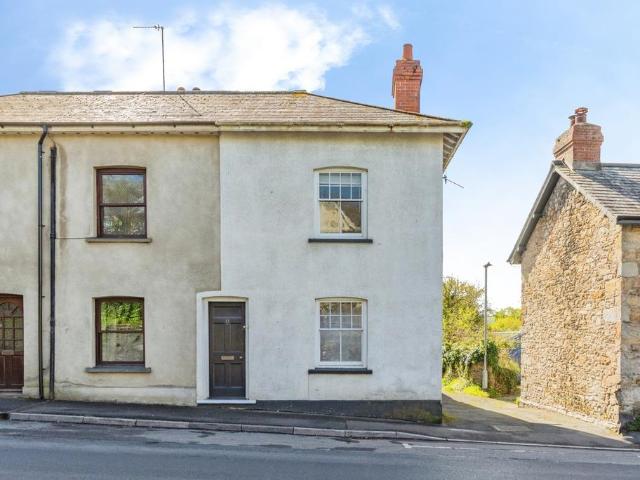 2 bedroom end of terrace house for sale