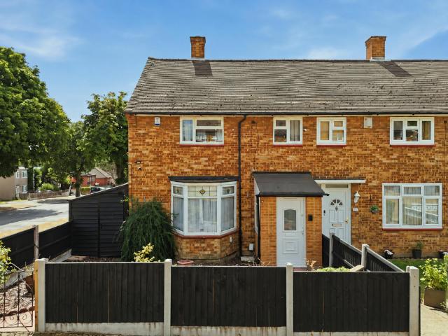 2 bedroom end of terrace house for sale