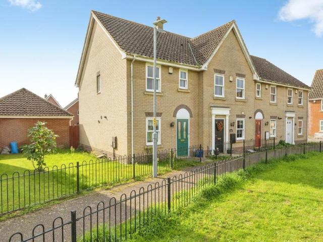2 bedroom end of terrace house for sale