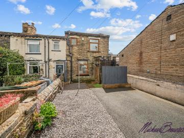 2 bedroom end of terrace house for sale