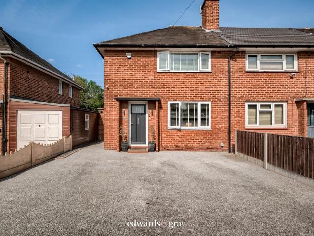 2 bedroom end of terrace house for sale