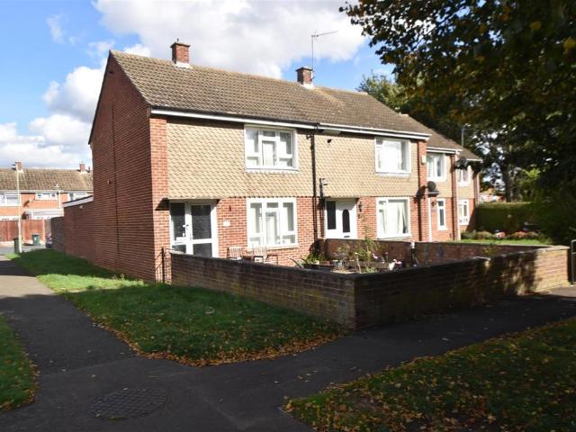 2 bedroom end of terrace house for sale