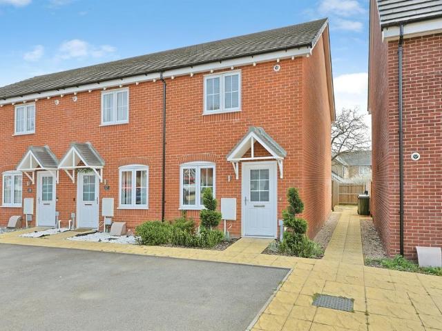2 bedroom end of terrace house for sale