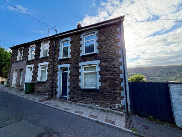 2 bedroom end of terrace house for sale