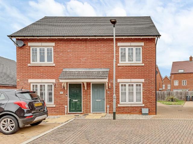 2 bedroom end of terrace house for sale