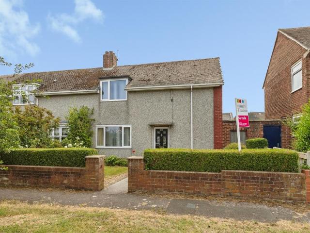 2 bedroom end of terrace house for sale