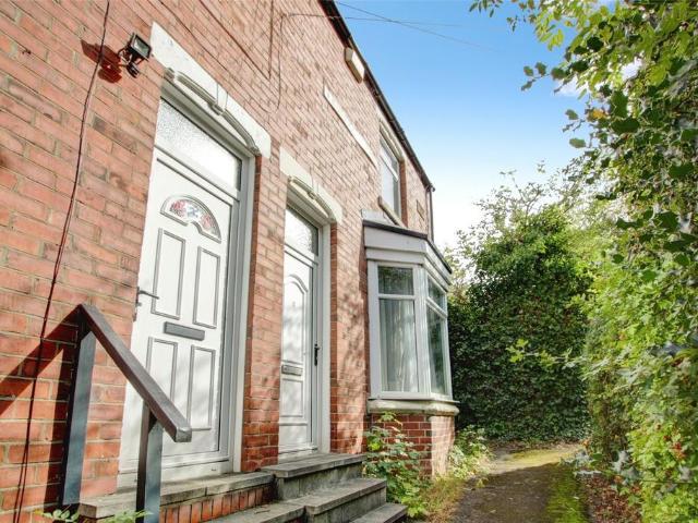 2 bedroom end of terrace house for sale