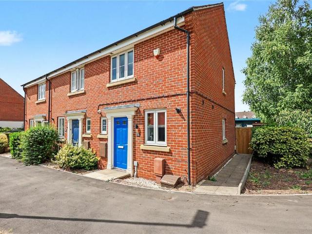 2 bedroom end of terrace house for sale