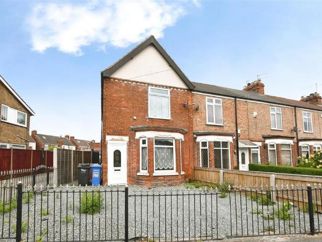 2 bedroom end of terrace house for sale