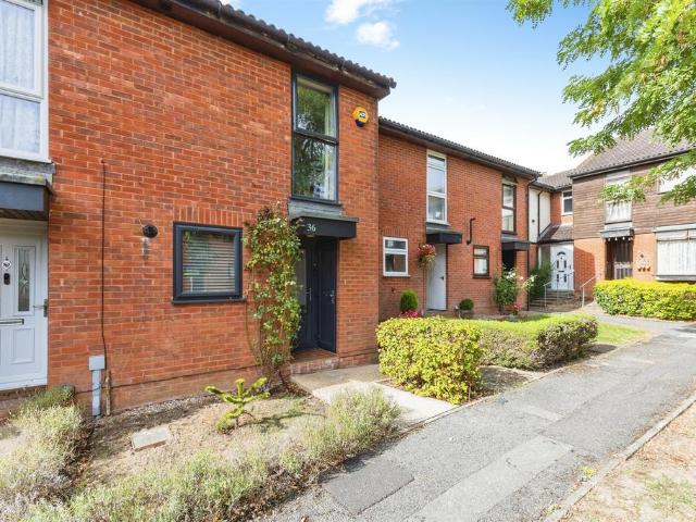 2 bedroom end of terrace house for sale