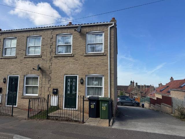 2 bedroom end of terrace house for sale