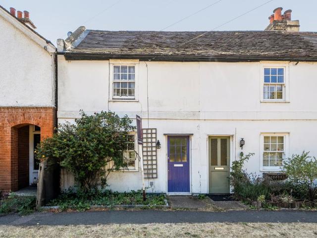 2 bedroom end of terrace house for sale