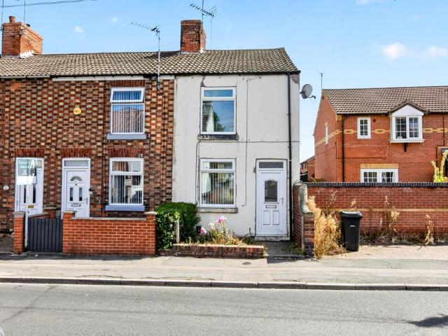 2 bedroom end of terrace house for sale