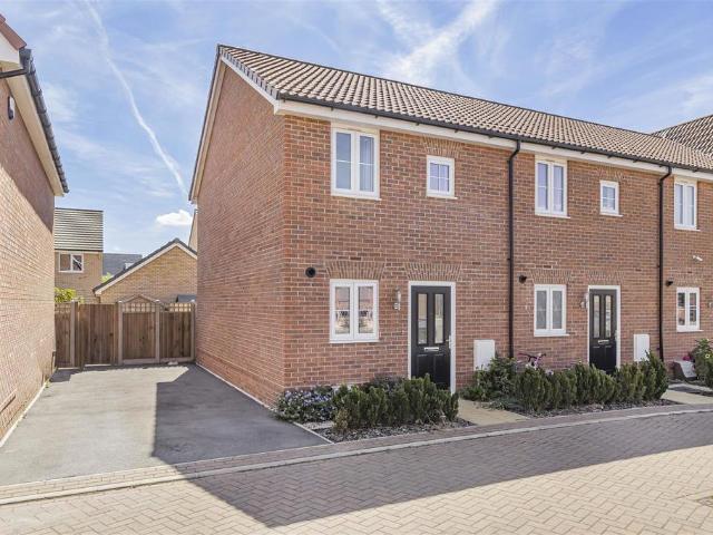 2 bedroom end of terrace house for sale