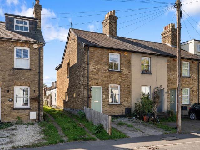 2 bedroom end of terrace house for sale