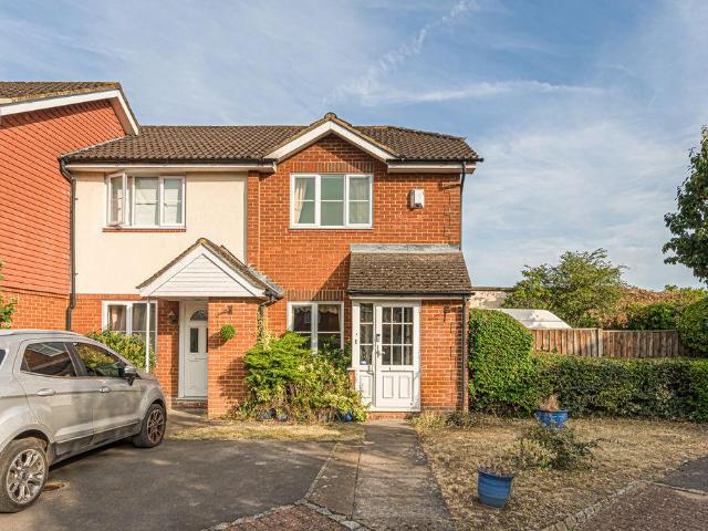 2 bedroom end of terrace house for sale