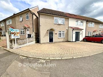 2 bedroom end of terrace house for sale