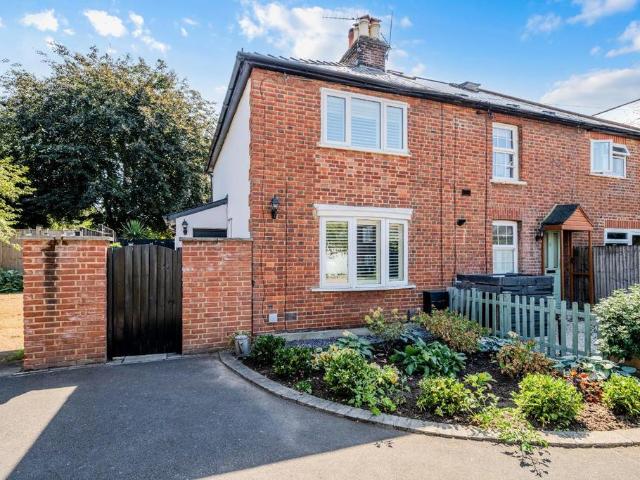 2 bedroom end of terrace house for sale