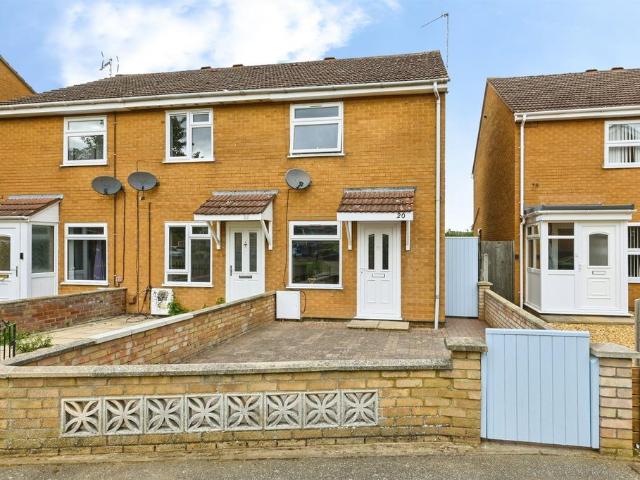 2 bedroom end of terrace house for sale