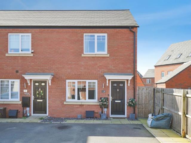 2 bedroom end of terrace house for sale