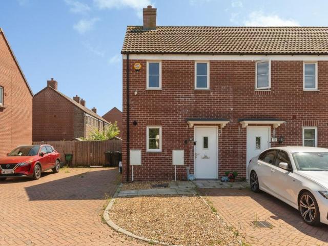 2 bedroom end of terrace house for sale