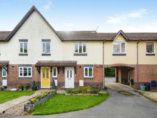 2 bedroom end of terrace house for sale