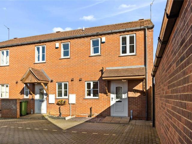 2 bedroom end of terrace house for sale