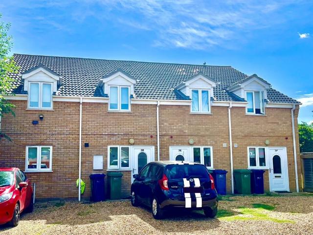 2 bedroom end of terrace house for sale