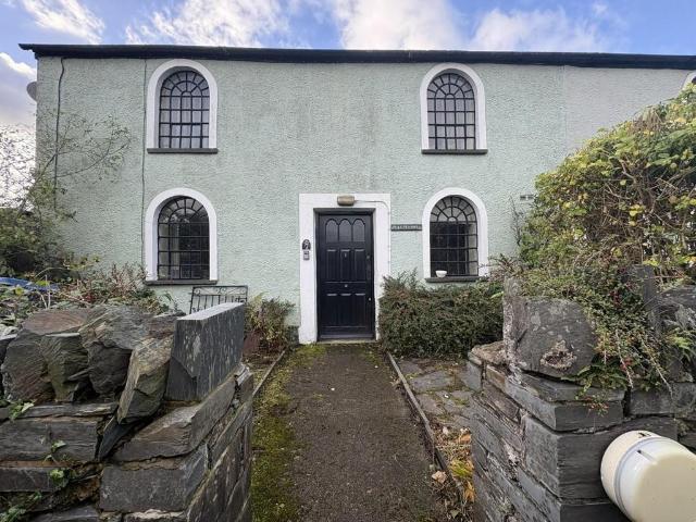 2 bedroom end of terrace house for sale
