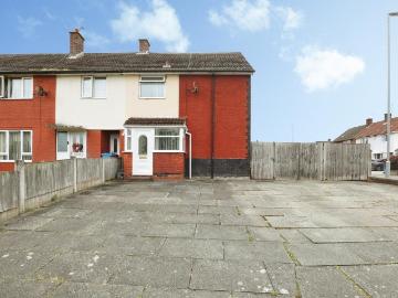 2 bedroom end of terrace house for sale