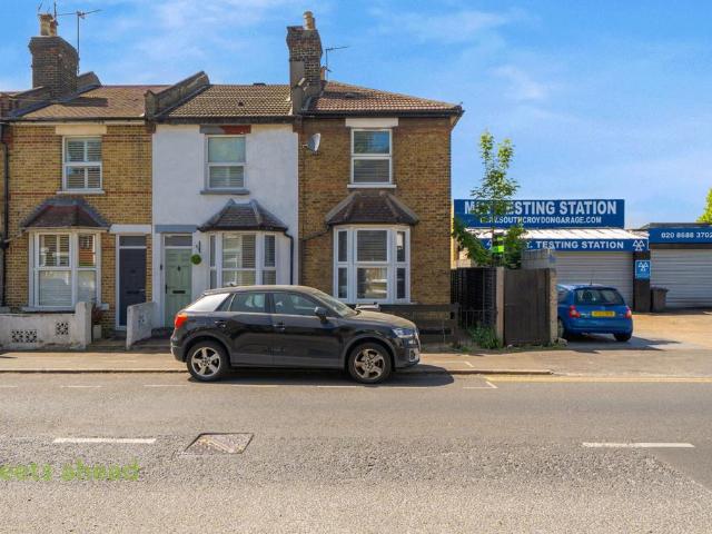 2 bedroom end of terrace house for sale