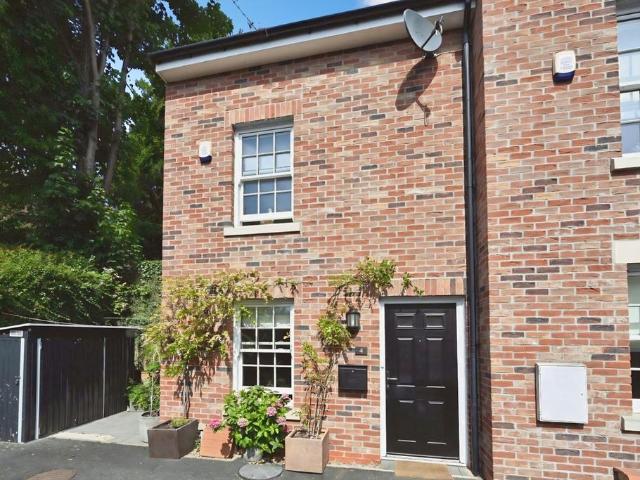 2 bedroom end of terrace house for sale