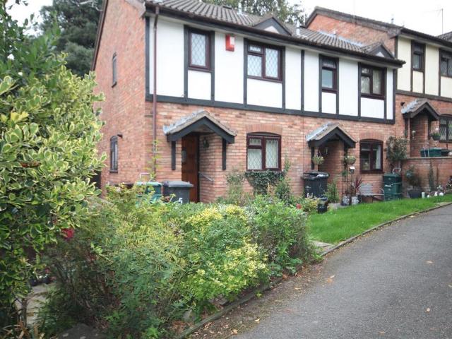 2 bedroom end of terrace house for sale