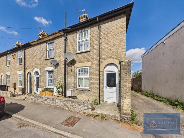 2 bedroom end of terrace house for sale