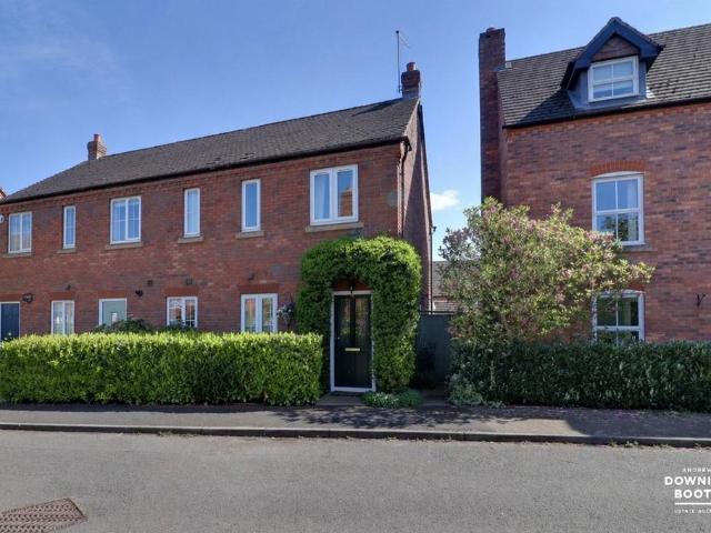2 bedroom end of terrace house for sale