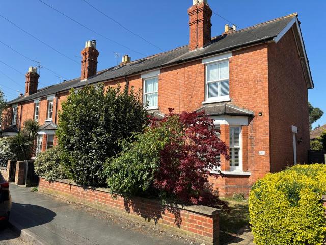 2 bedroom end of terrace house for sale