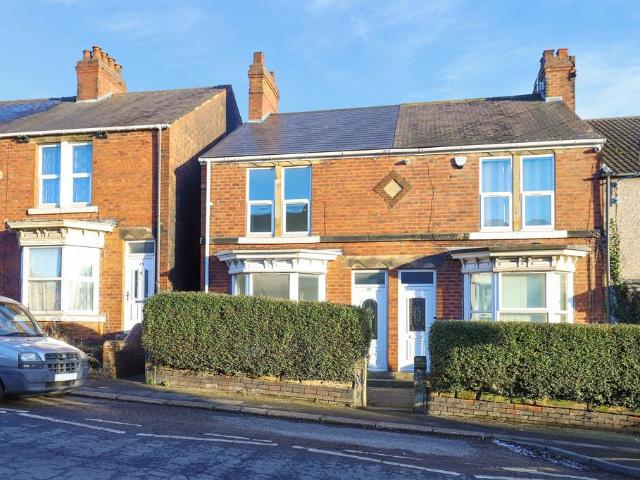 2 bedroom end of terrace house for sale