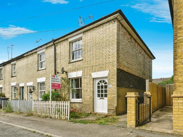 2 bedroom end of terrace house for sale