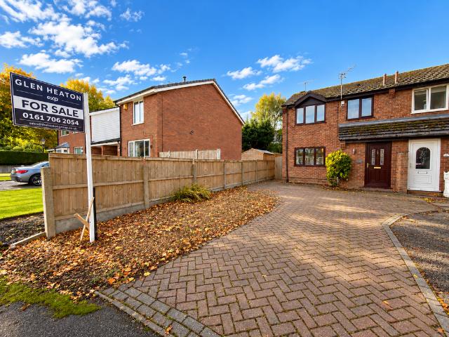 2 bedroom end of terrace house for sale